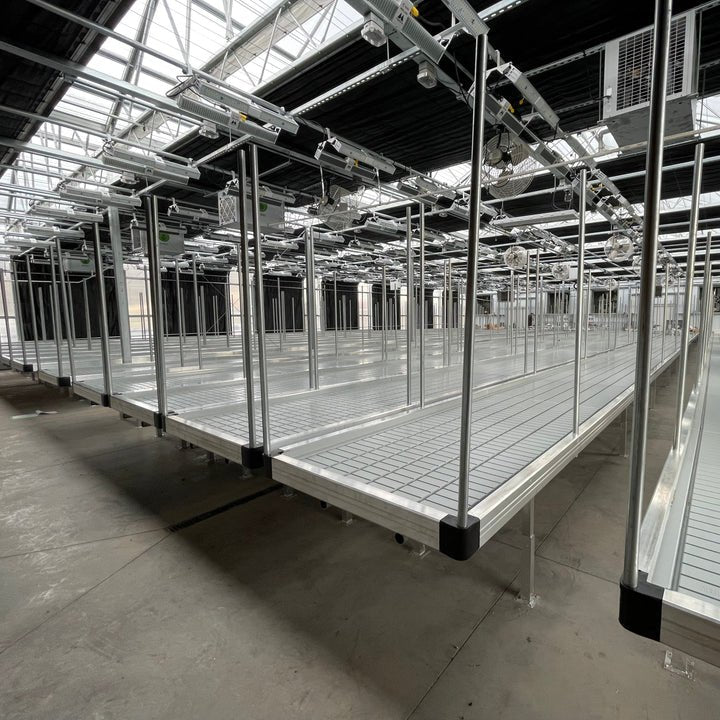 Hortitech 5' Wide Rolling Bench - Green Thumb Depot